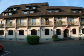 Отель Hotel Rebstock  Руст